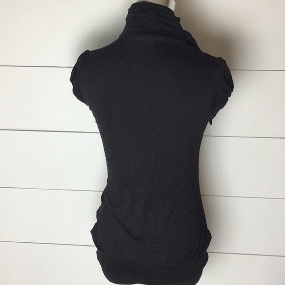 Twentyone Classic black short sleeve turtleneck - Picture 4 of 7